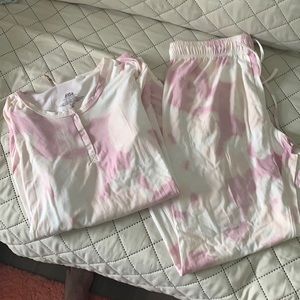 Lilac & Pink tie-dye Henley pajama set size Medium.